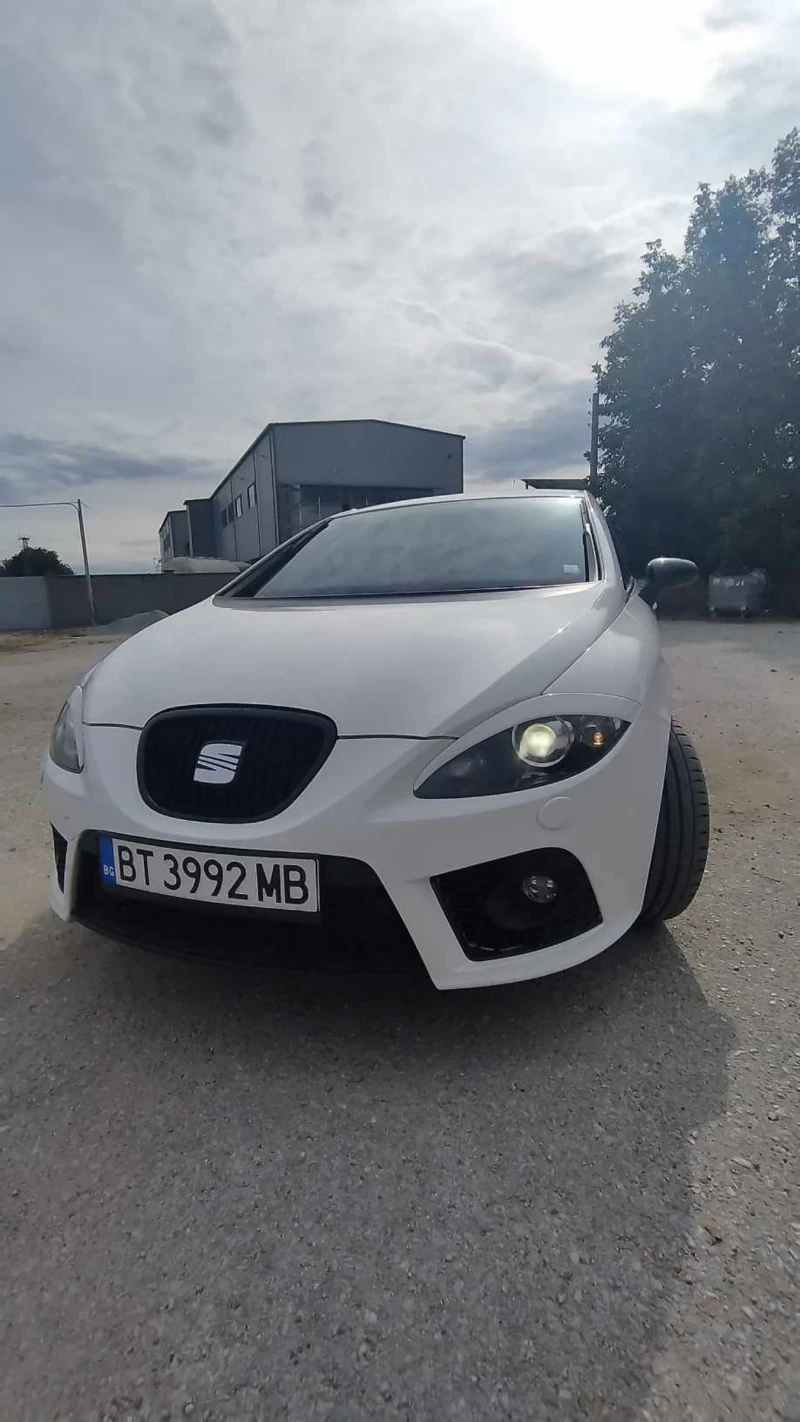 Seat Leon 2.0 Streetcopa, снимка 2 - Автомобили и джипове - 47270196