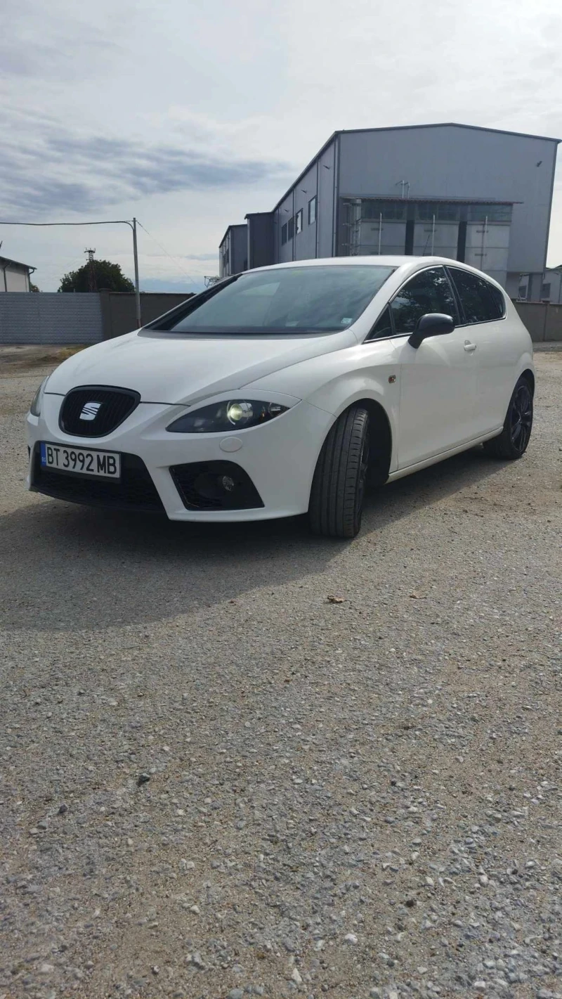 Seat Leon 2.0 Streetcopa, снимка 1 - Автомобили и джипове - 47270196