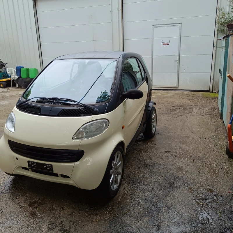 Smart Fortwo, снимка 1 - Автомобили и джипове - 47276749