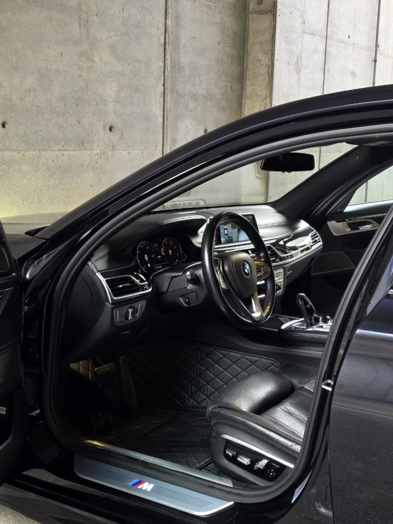 BMW 730 G11 M-Pack, 360 cam, Head-up, Gesture Control, снимка 10 - Автомобили и джипове - 52396279