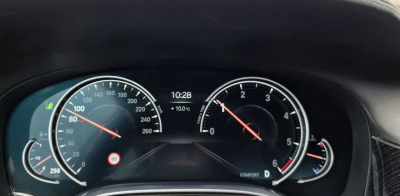 BMW 730 G11 M-Pack, 360 cam, Head-up, Gesture Control, снимка 16 - Автомобили и джипове - 52396279