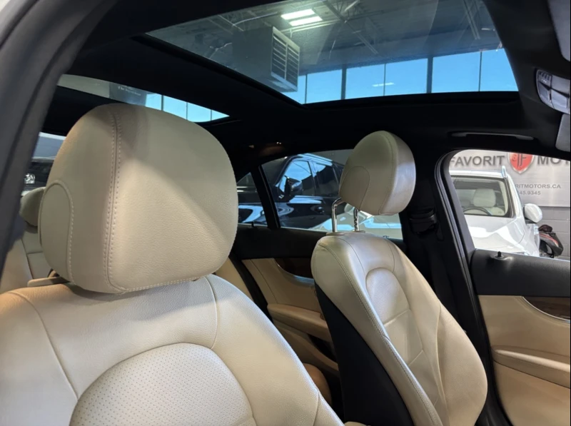 Mercedes-Benz C 300 AMG Package* Автокредит* , снимка 11 - Автомобили и джипове - 52749907