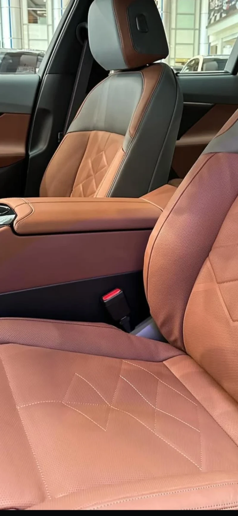 BMW 540 DXdrive, Panorama, B&W, Adaptive, Гаранция 01.2028, снимка 4 - Автомобили и джипове - 52762107