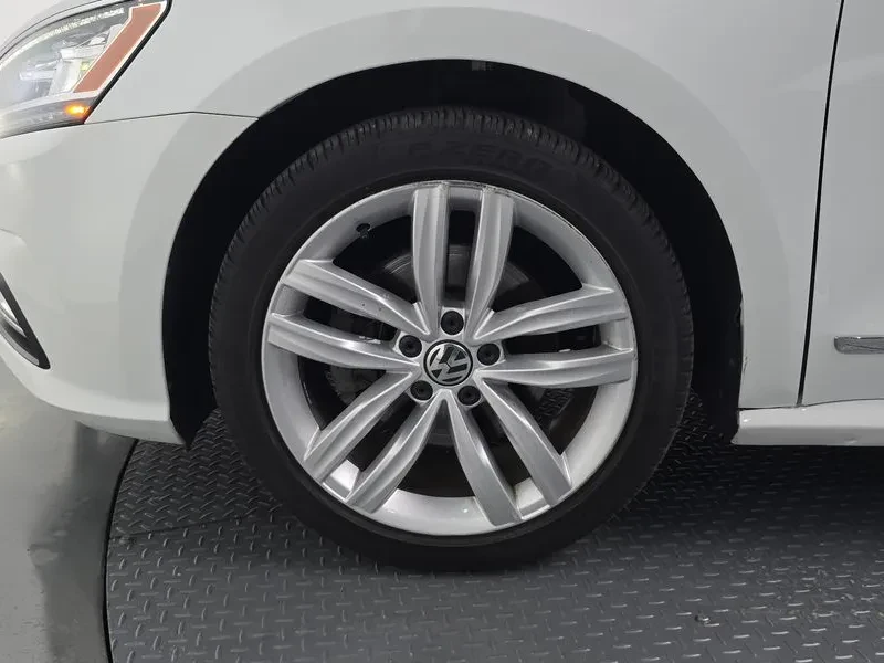 VW Passat 2.0 Tsi | Mobile.bg � ����������� 5