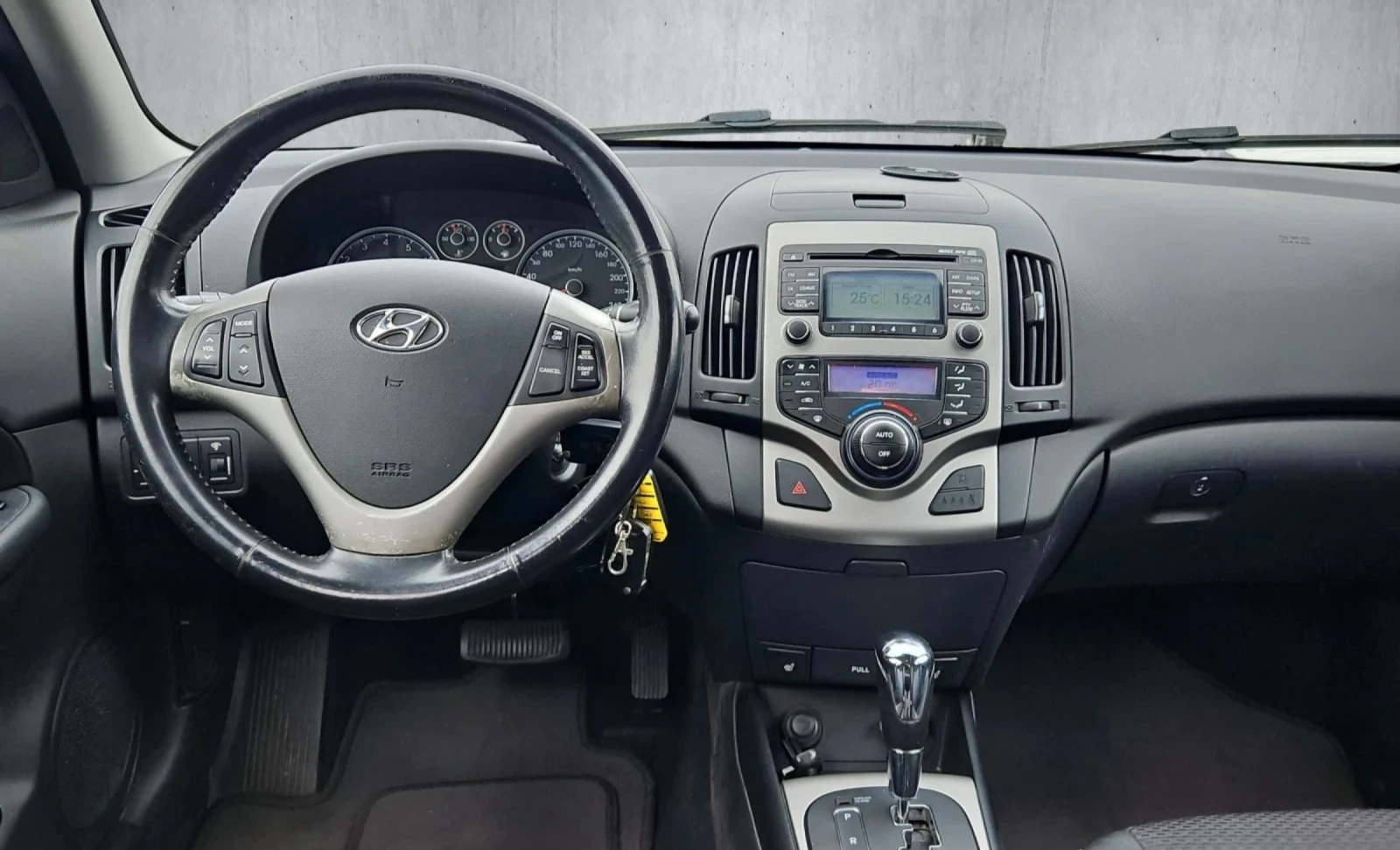 Hyundai I30 2.0i Premium Швейцария  - изображение 9