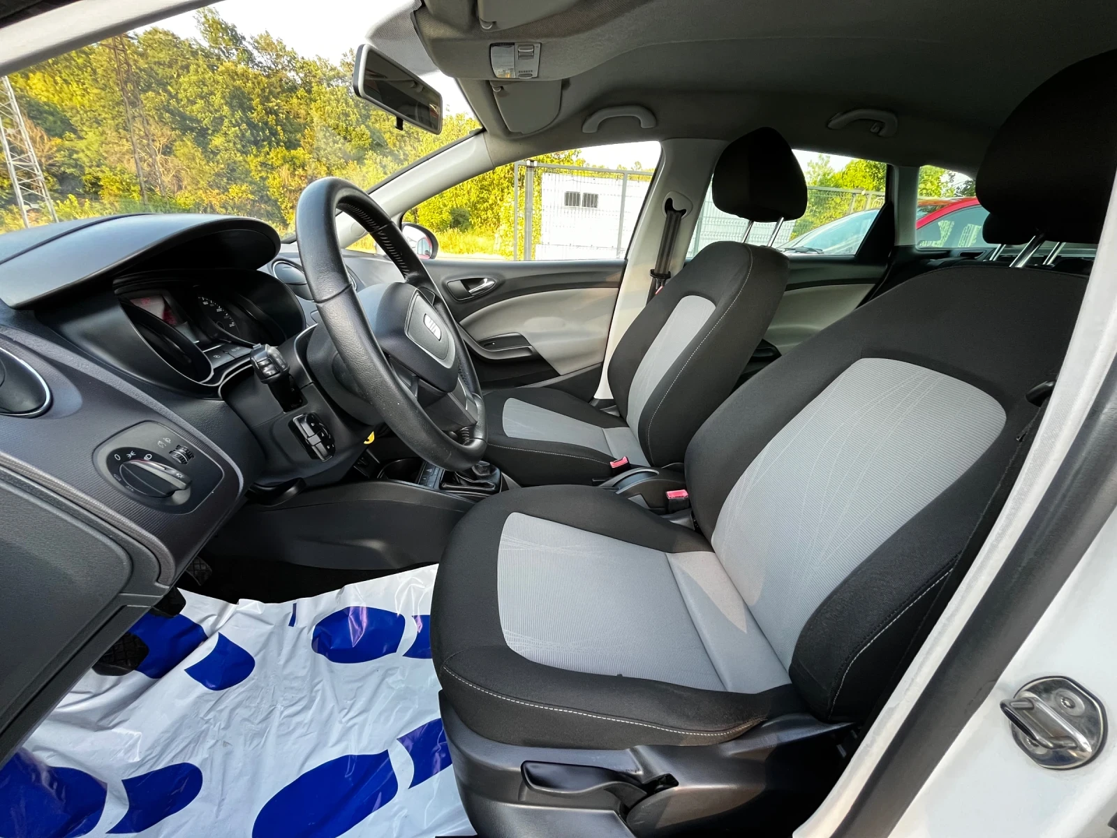 Seat Ibiza ST 1.6TDI 90кс Facelift - изображение 9