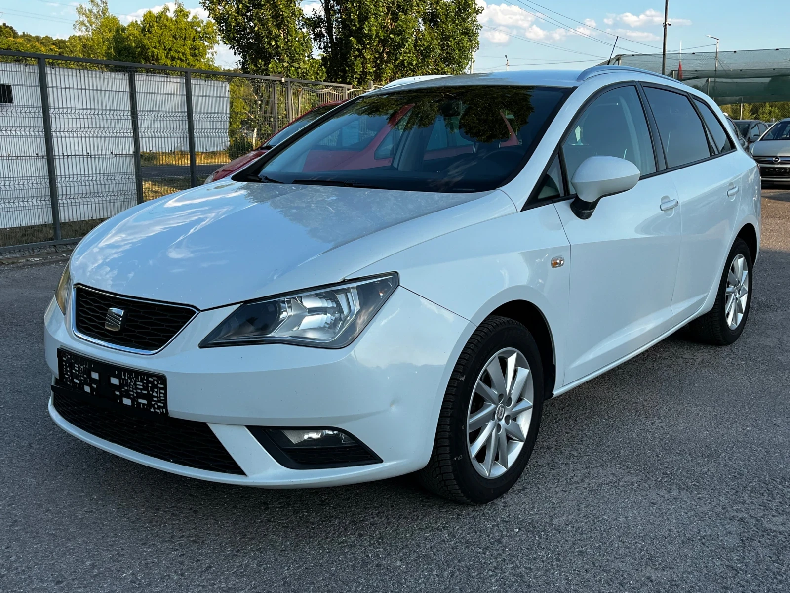 Seat Ibiza ST 1.6TDI 90 Facelift | Mobile.bg   1