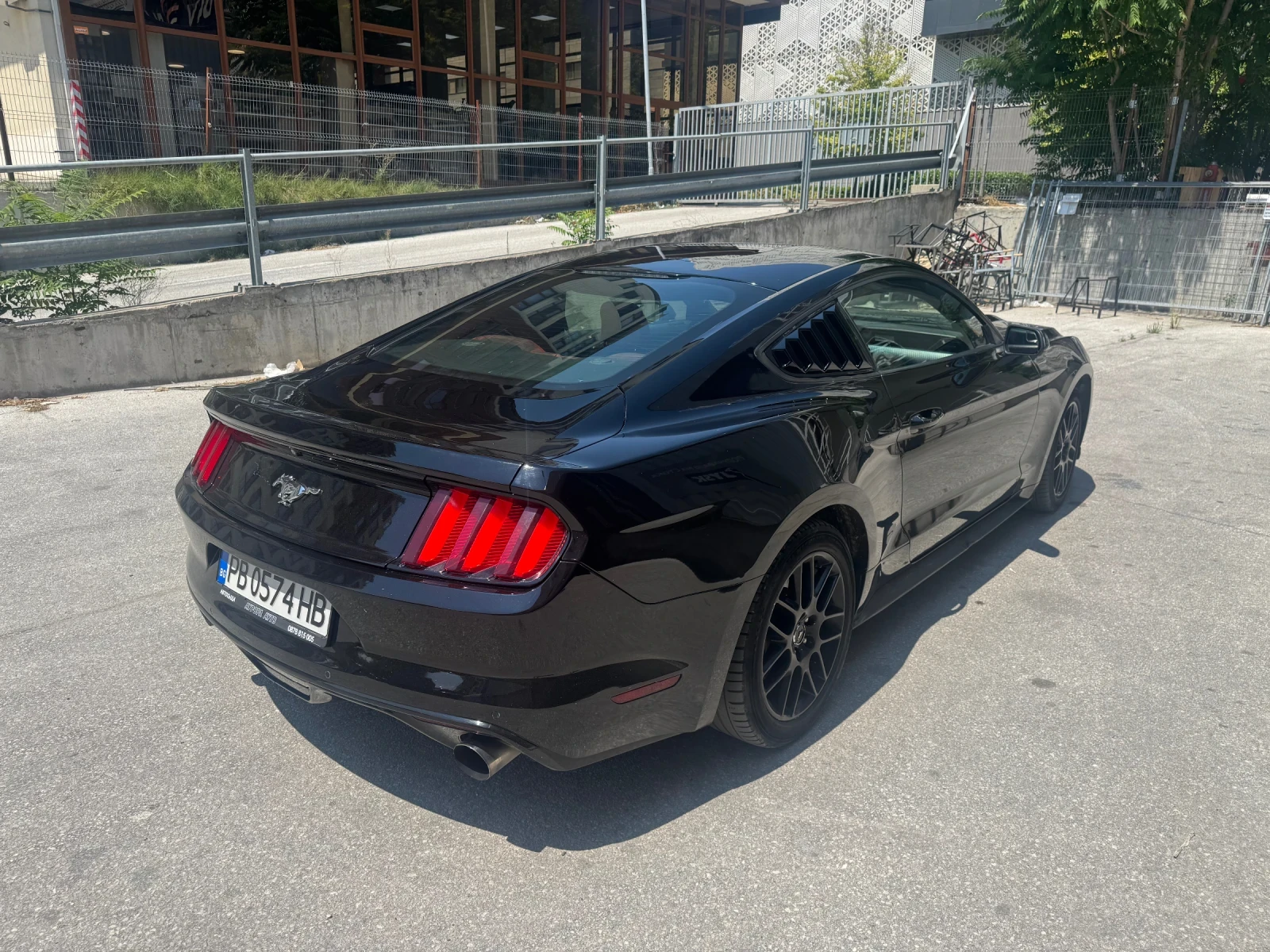 Ford Mustang  - изображение 6