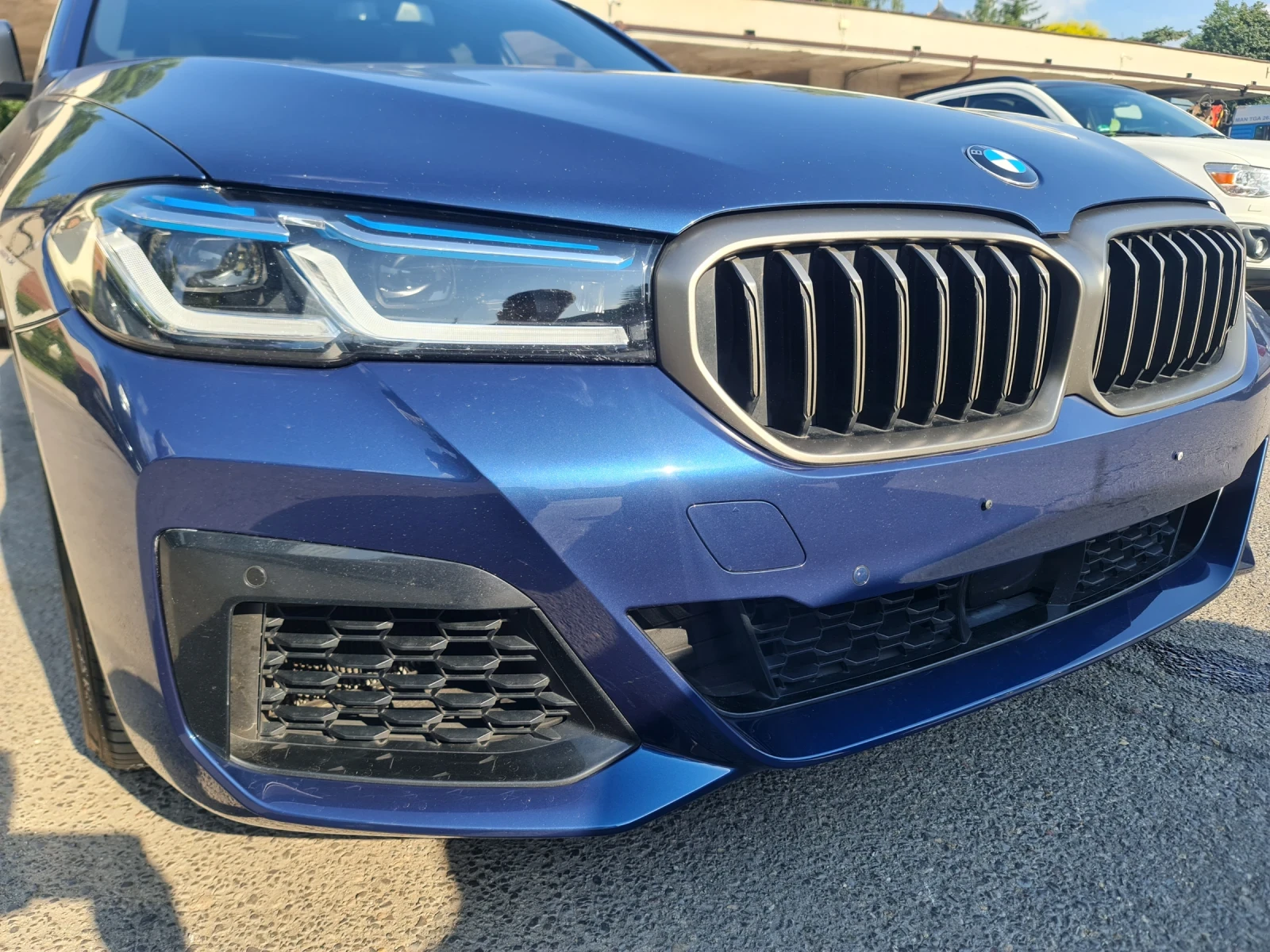 BMW 550 M550i xDrive Individual/M-Sport PRO + ГАРАНЦИЯ - изображение 6