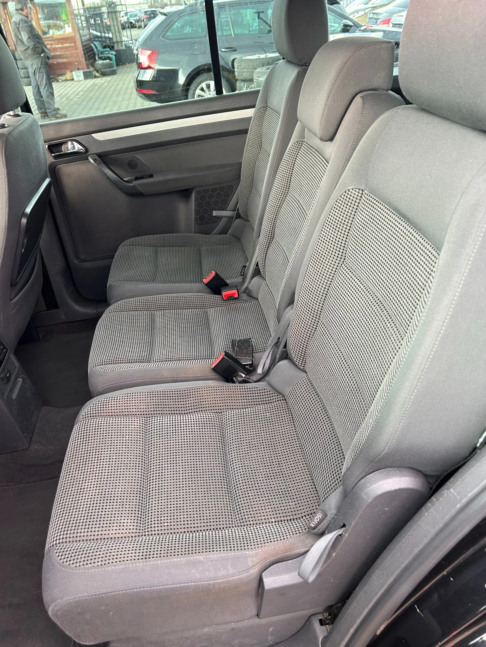 VW Touran 2.0TDI NAVI 6+ 1 EURO 4 | Mobile.bg   10