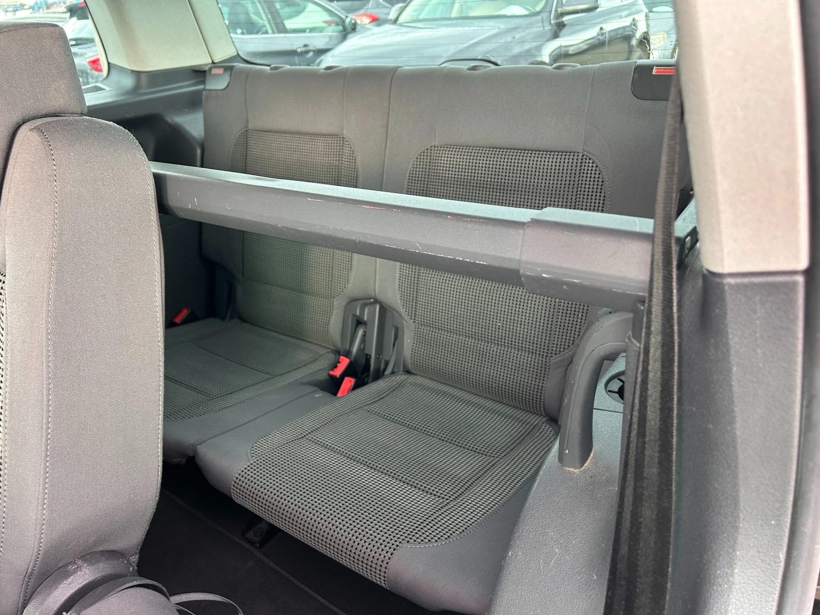 VW Touran 2.0TDI NAVI 6+ 1 EURO 4 | Mobile.bg   11