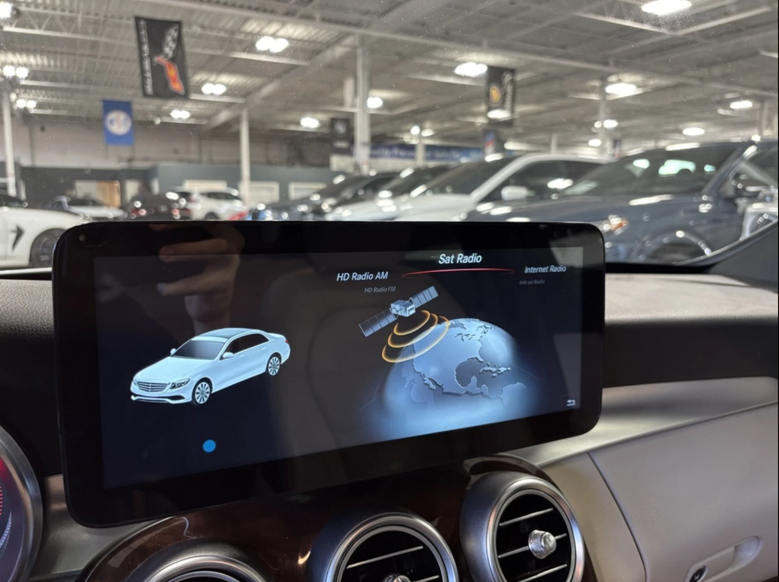 Mercedes-Benz C 300 AMG Package* Автокредит*  - изображение 7