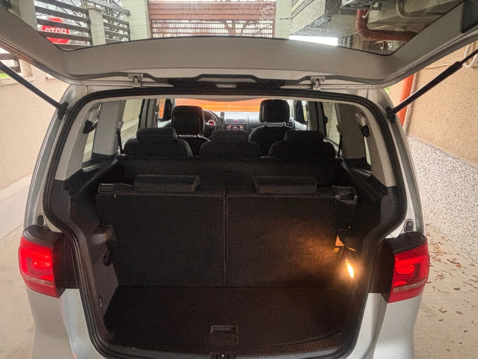 VW Touran 2.0 CUP 7  | Mobile.bg   17