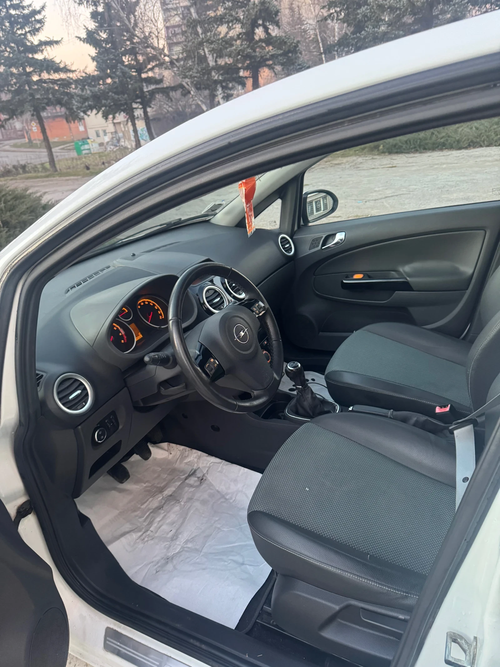 Opel Corsa 1.4 ������ 101 �.� COSMO  | Mobile.bg � ����������� 11