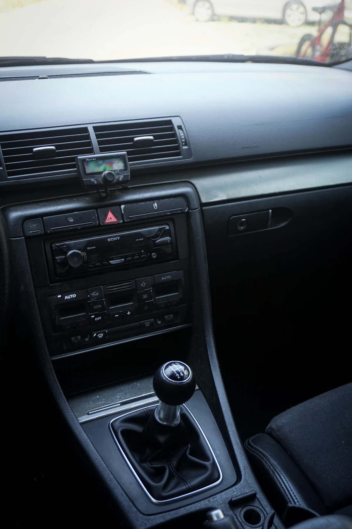 Audi A4 1.8T, Recaro, Подгрев, Bose, снимка 9 - Автомобили и джипове - 53773607