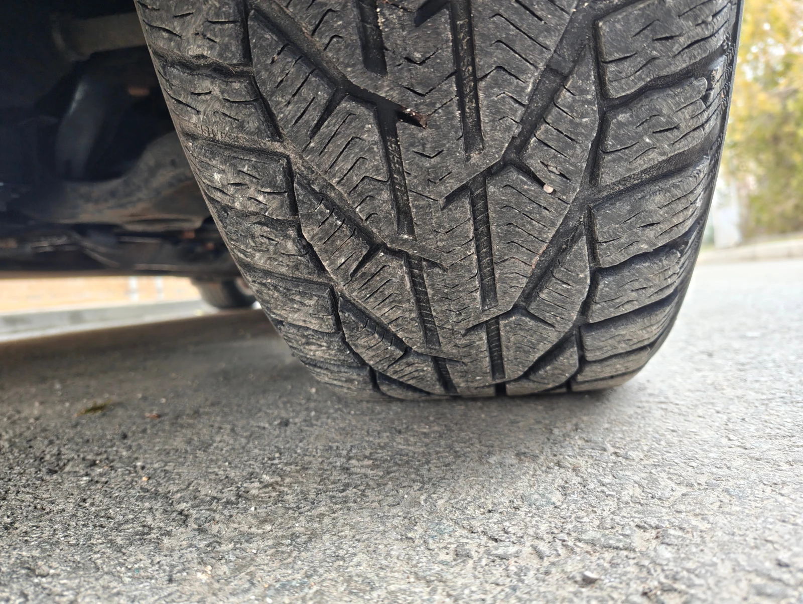 Toyota Avensis 2.2D 150ps EURO5B oбслужен, снимка 14 - Автомобили и джипове - 53791592