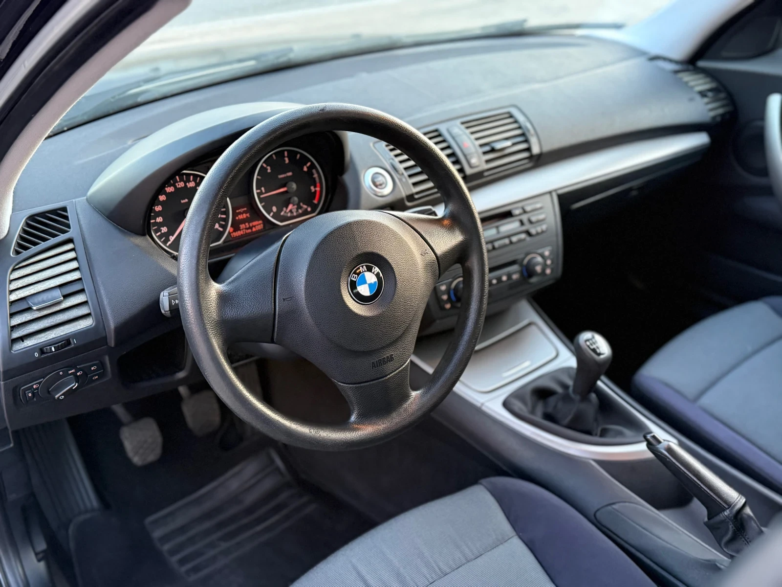 BMW 118 2.0d 6ск ЛИЗИНГ, снимка 7 - Автомобили и джипове - 53818567
