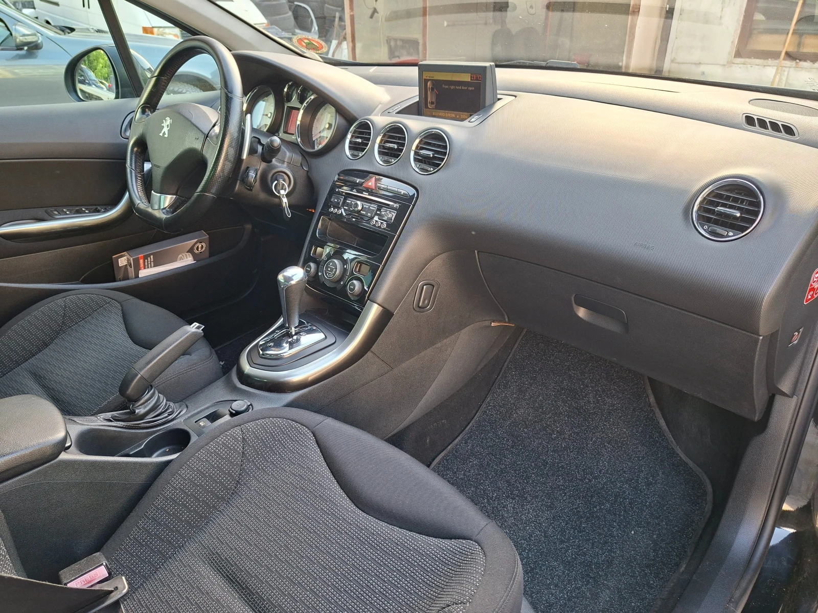 Peugeot 308 1.6E-HDI.AVTOMATIK | Mobile.bg � ����������� 9