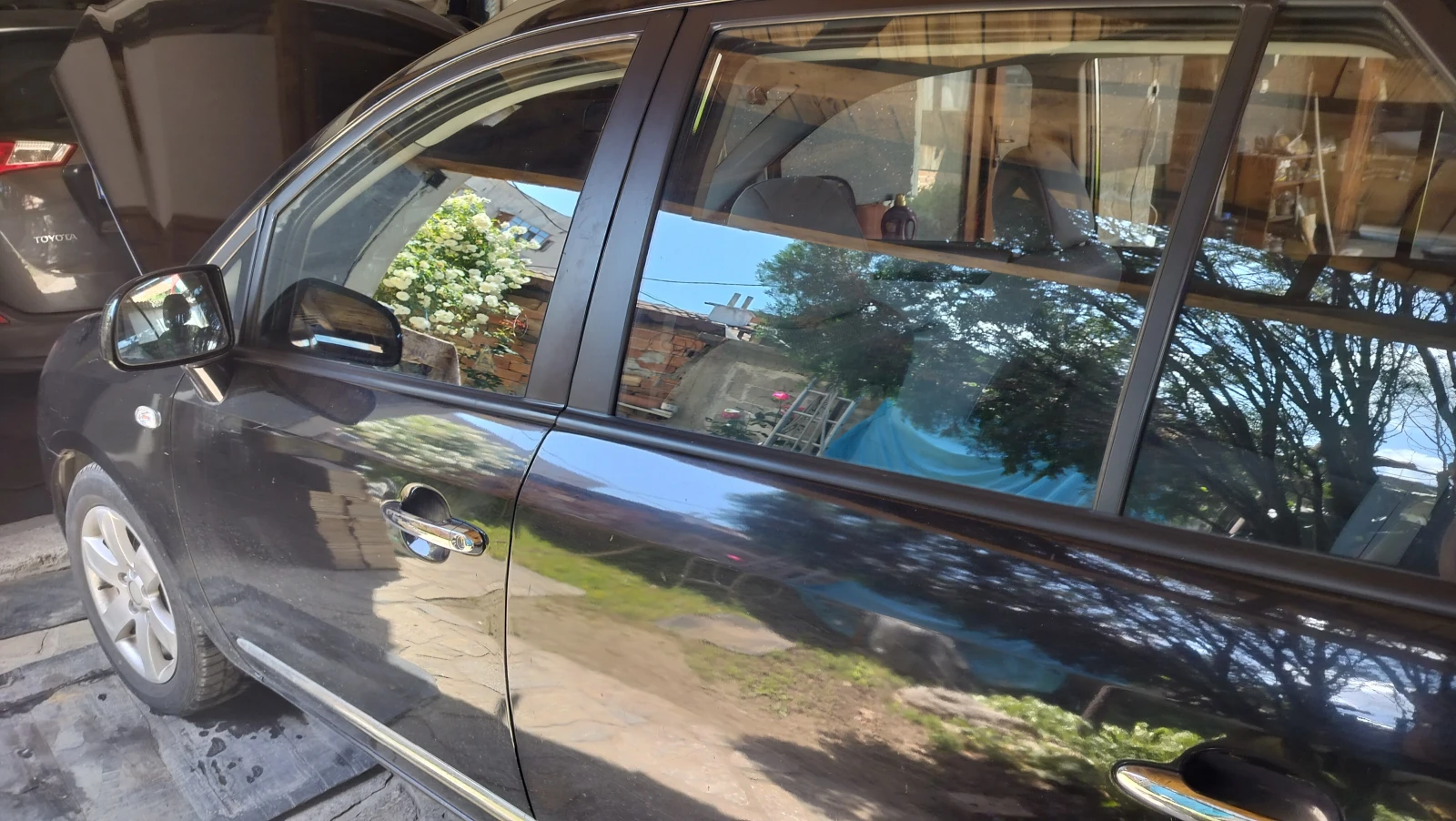 Kia Carens | Mobile.bg � ����������� 4
