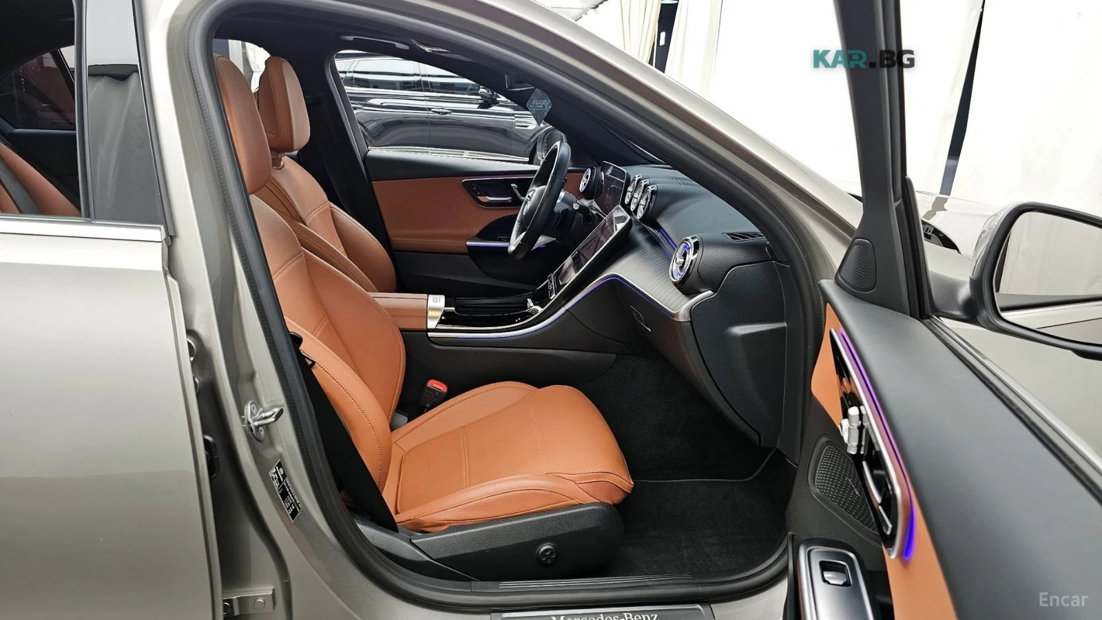 Mercedes-Benz C 300 4MATIC* AMBIENT* ОБДУХ* 360* КАМЕРИ* ПОДГРЕВ* , снимка 9 - Автомобили и джипове - 54767955