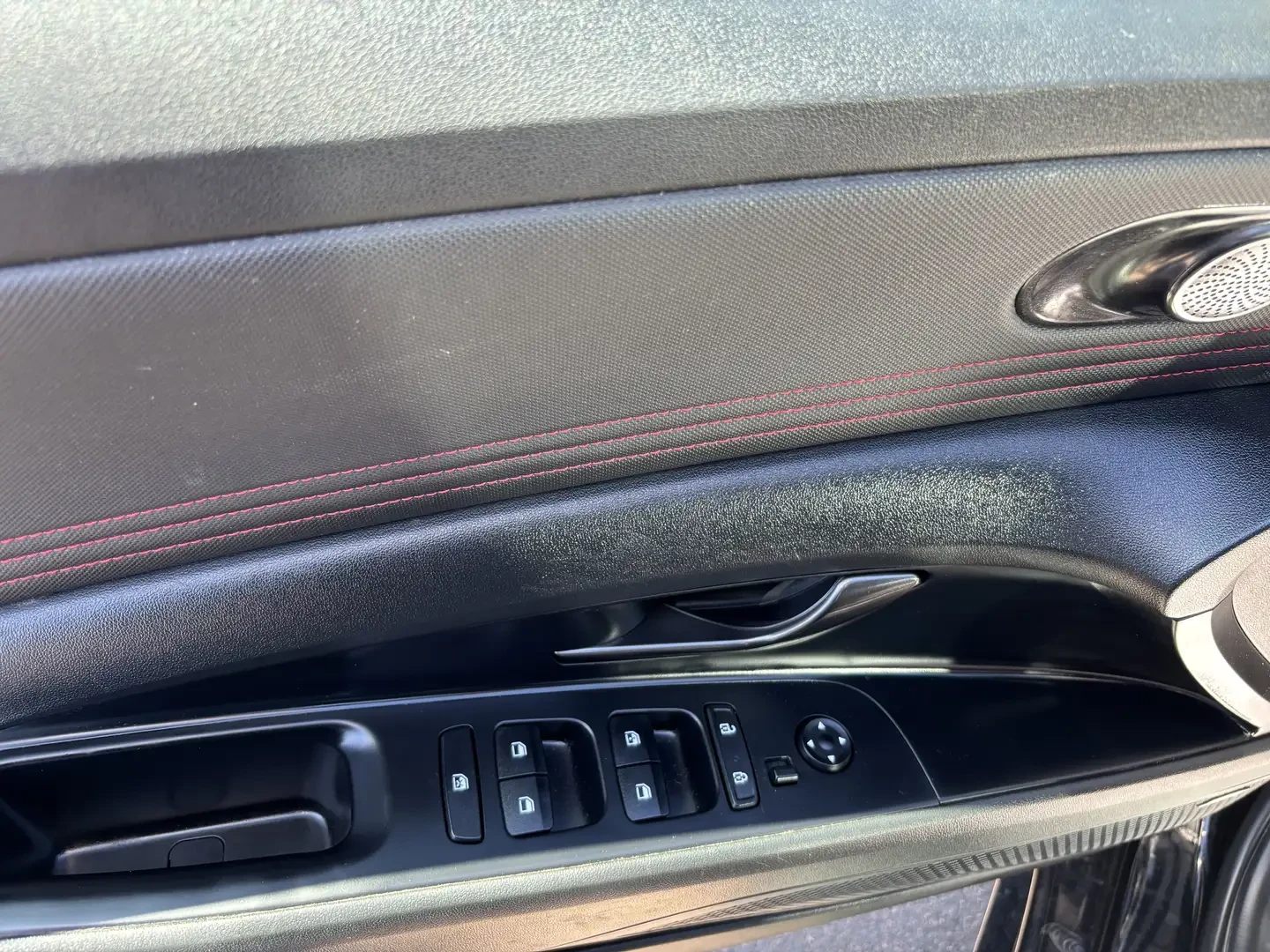 Hyundai Elantra ELANTRA, снимка 8 - Автомобили и джипове - 54780791