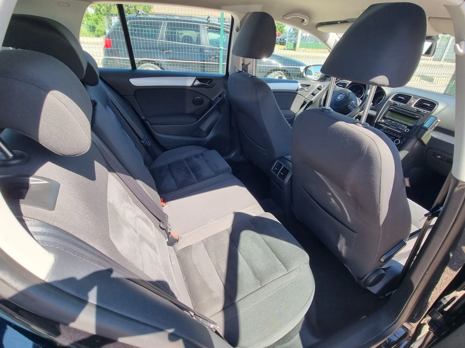 VW Golf 2.0tdi 6sk 140ps, снимка 6 - Автомобили и джипове - 54781154