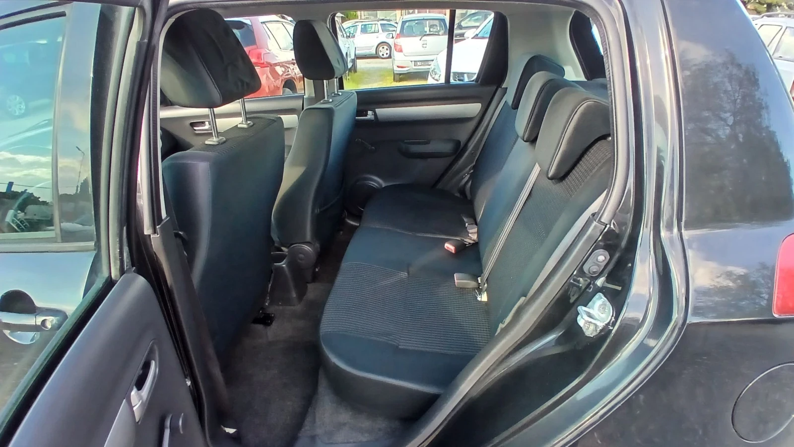 Suzuki Swift 1, 3d, снимка 9 - Автомобили и джипове - 54891758