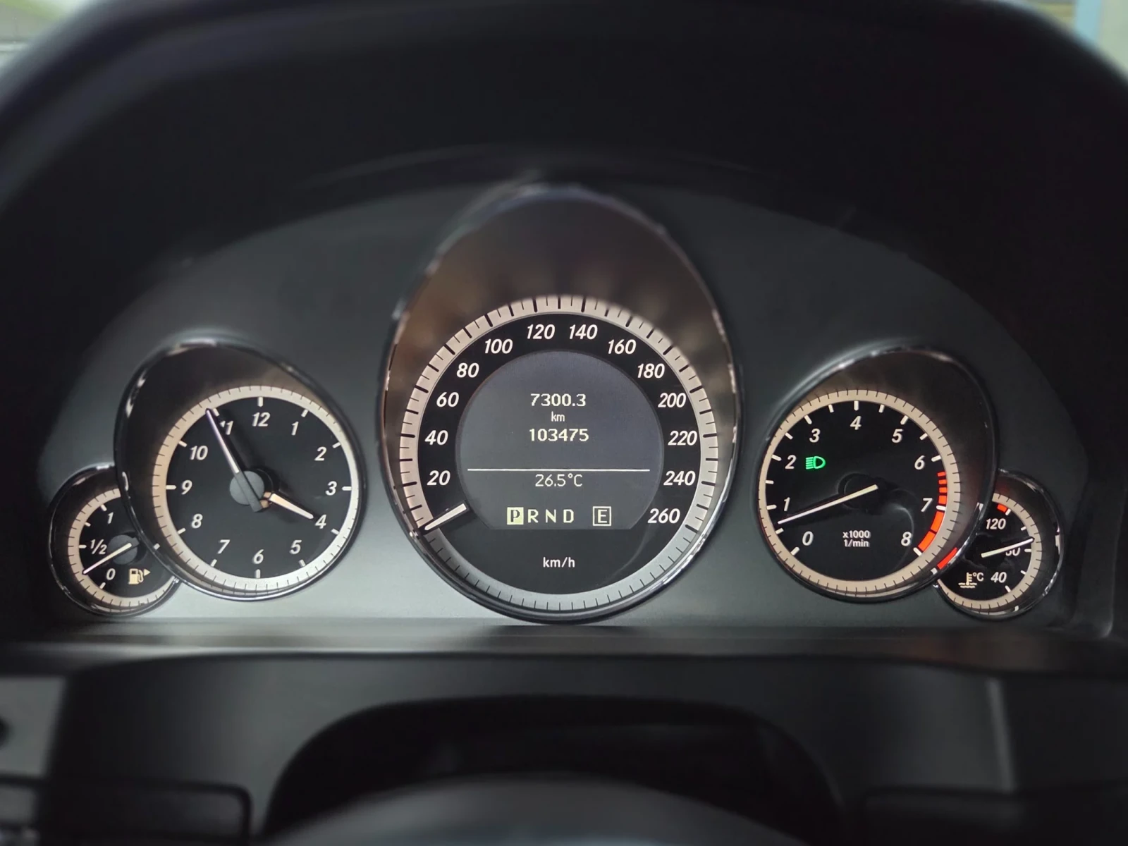 Mercedes-Benz E 350 !!УНИКАТ!! #ПЪЛНО ОБОРУДВАНЕ# !ПАНОРАМА, снимка 8 - Автомобили и джипове - 54895708