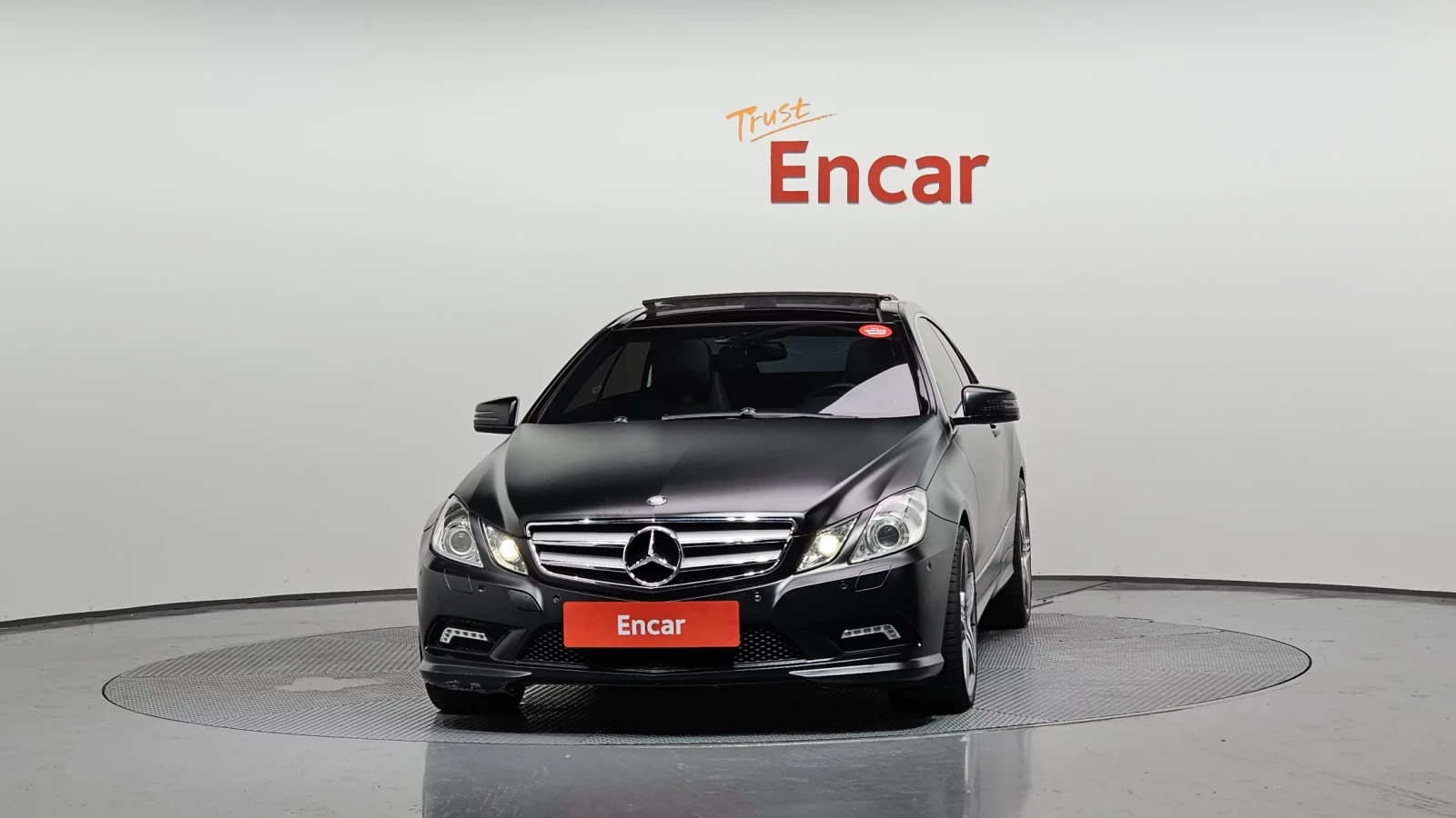 Mercedes-Benz E 350 !!УНИКАТ!! #ПЪЛНО ОБОРУДВАНЕ# !ПАНОРАМА, снимка 3 - Автомобили и джипове - 54895708