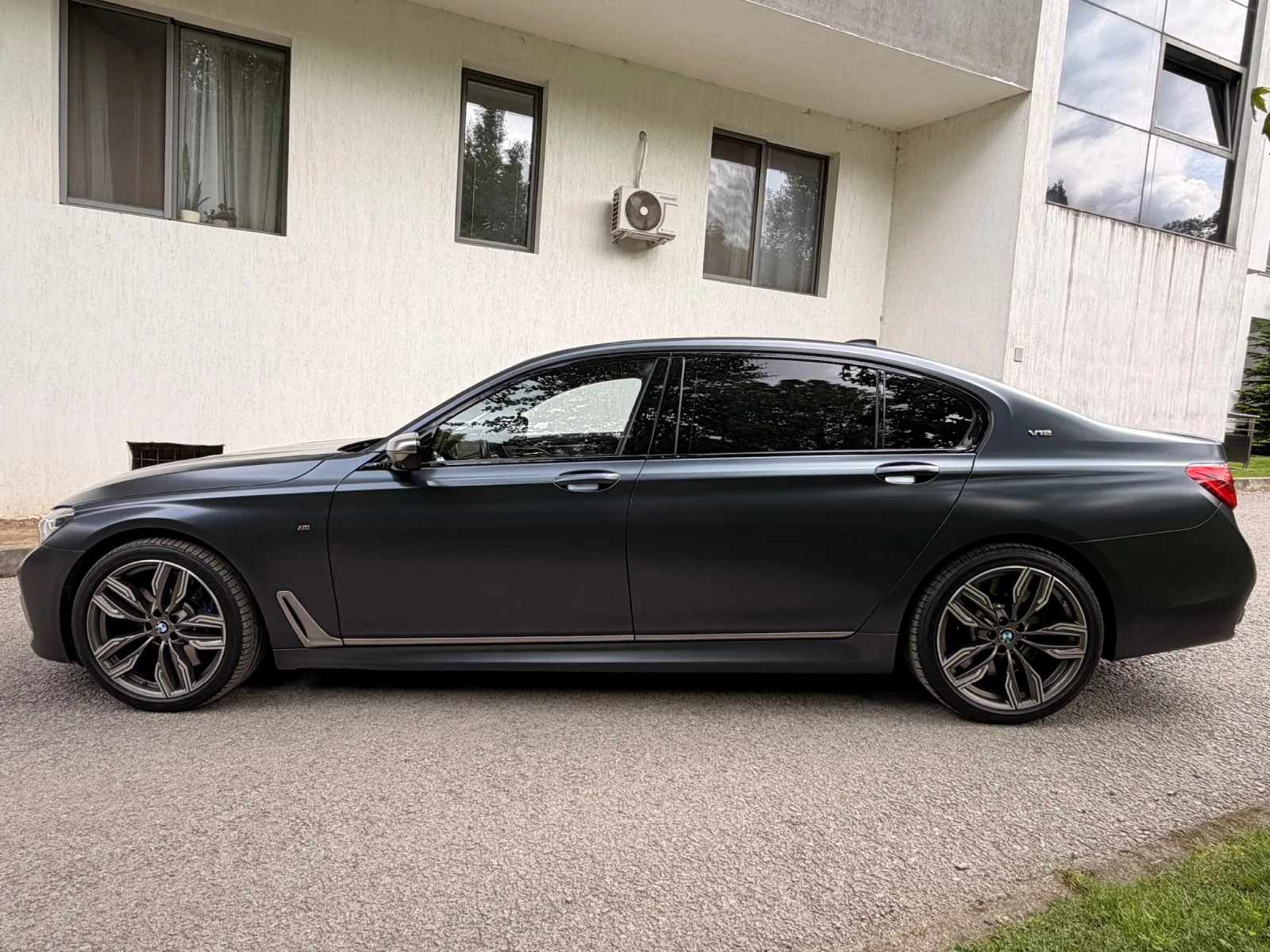 BMW 760 Li / V12 / FULL, снимка 4 - Автомобили и джипове - 54910118