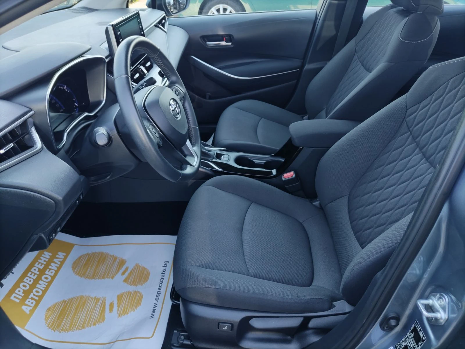 Toyota Corolla 1.8Hybrid/ 122к.с./ E-CVT, снимка 17 - Автомобили и джипове - 55103203