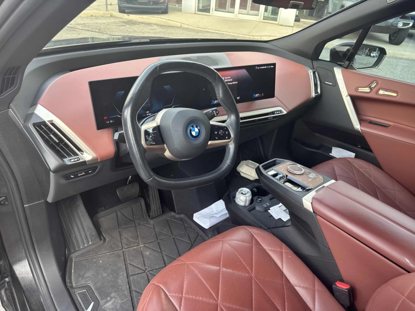BMW iX M-pkg| Laser| 360| Harman/Kardon| Обдух, снимка 6 - Автомобили и джипове - 55250041