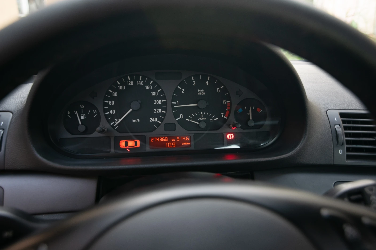 BMW 325, снимка 9 - Автомобили и джипове - 55333442