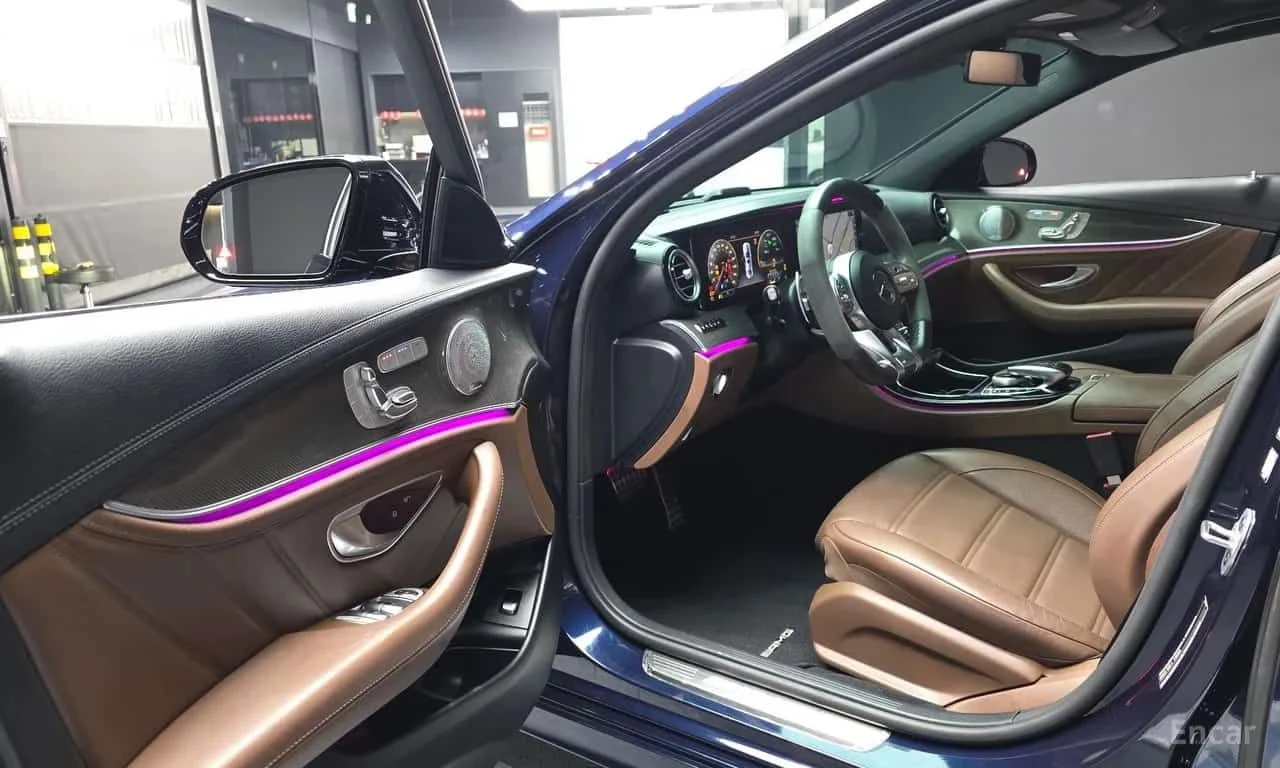Mercedes-Benz E 53 AMG 4MATIC+ , снимка 11 - Автомобили и джипове - 55397817