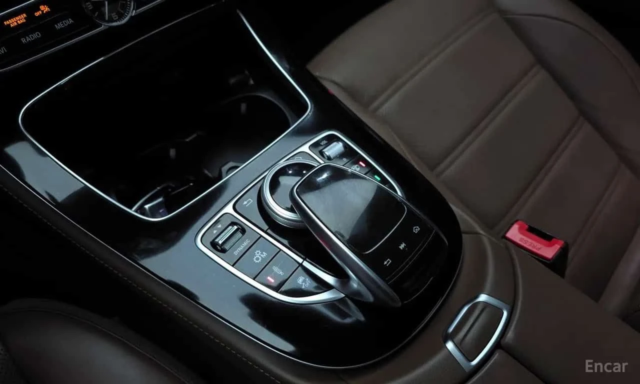Mercedes-Benz E 53 AMG 4MATIC+ , снимка 16 - Автомобили и джипове - 55397817