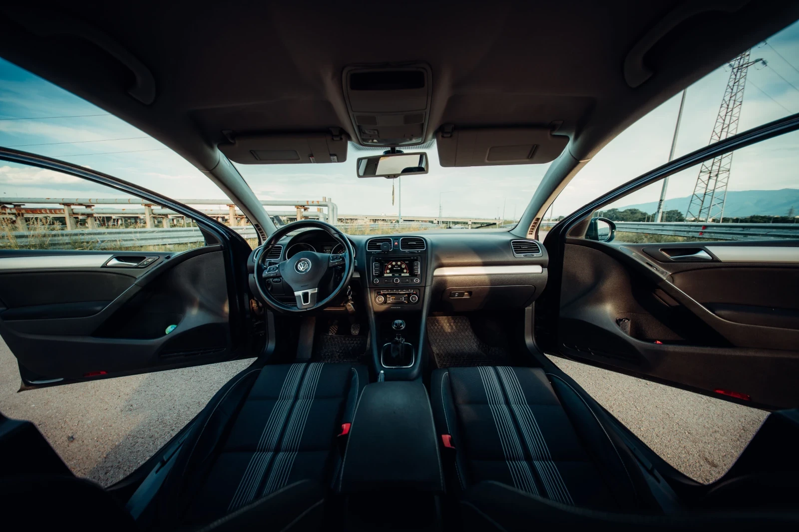 VW Golf Match edition , снимка 13 - Автомобили и джипове - 55498859