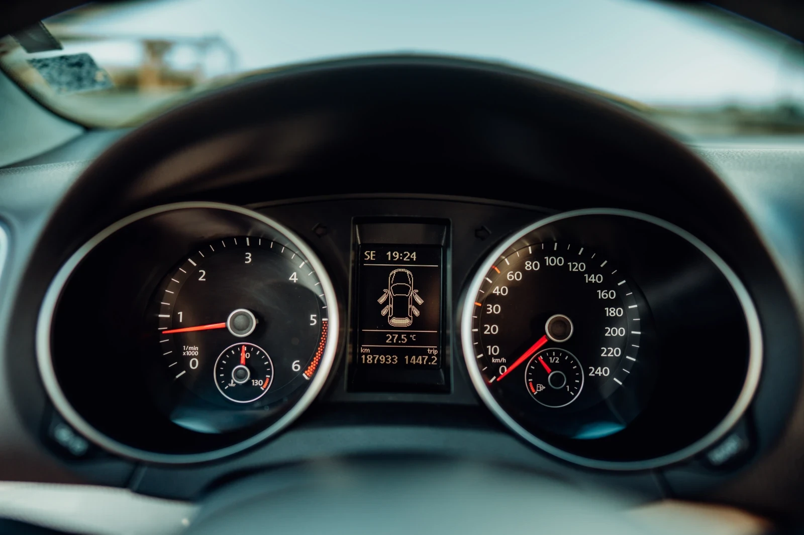 VW Golf Match edition , снимка 12 - Автомобили и джипове - 55498859