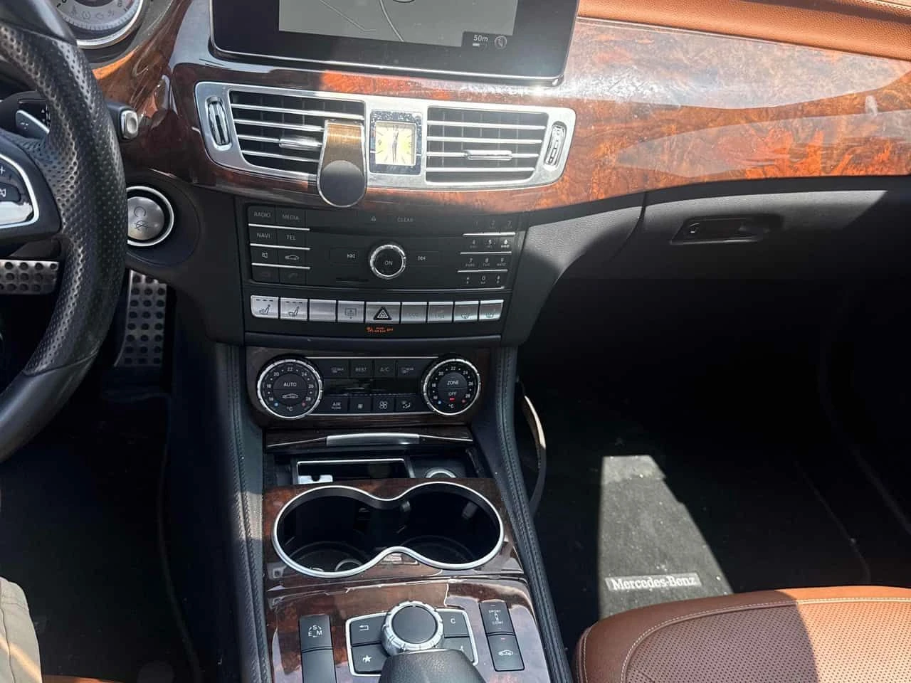 Mercedes-Benz CLS  550 | ОБДУХВАНЕ | HARMAN/K | 360 | , снимка 9 - Автомобили и джипове - 55513377