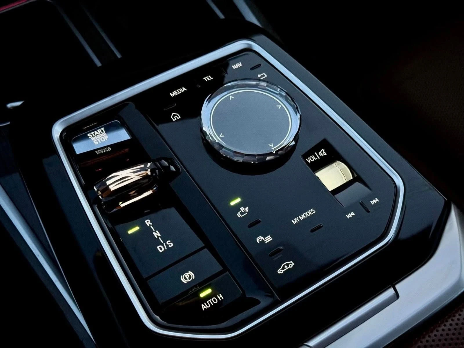 BMW 740 Бартер /Лизинг , снимка 12 - Автомобили и джипове - 55890259