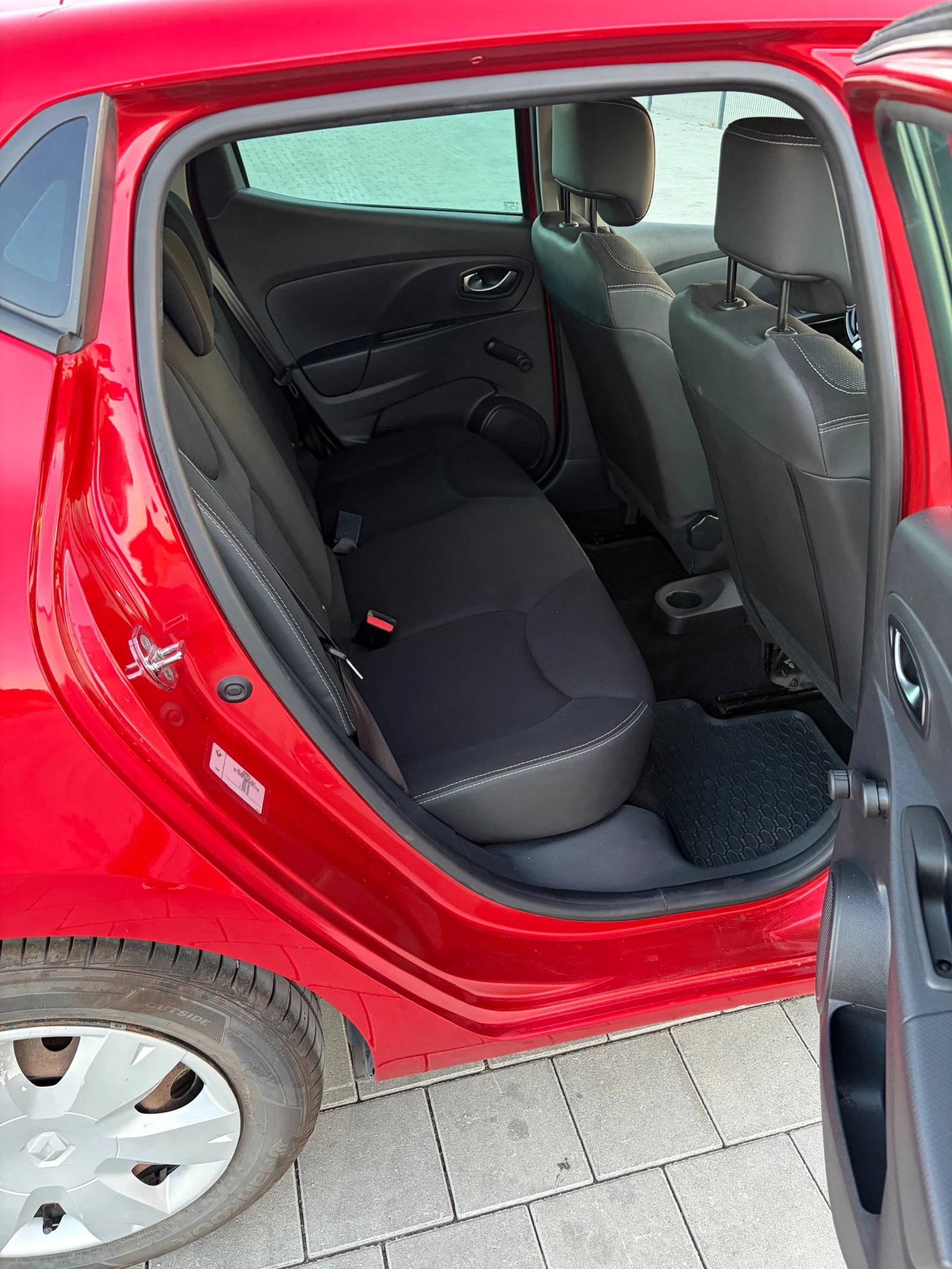 Renault Clio 1.5 dCi - 1-ви собственик - Омникар - 122к, снимка 12 - Автомобили и джипове - 55986923