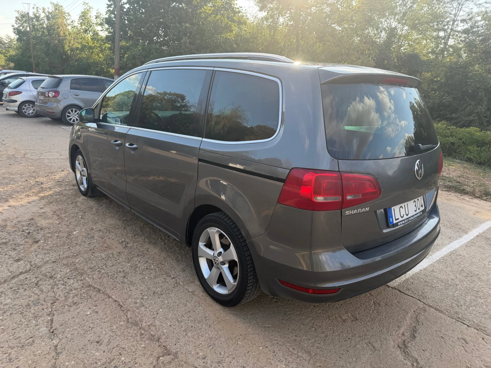 VW Sharan 2.0 Tdi, снимка 5 - Автомобили и джипове - 56069755