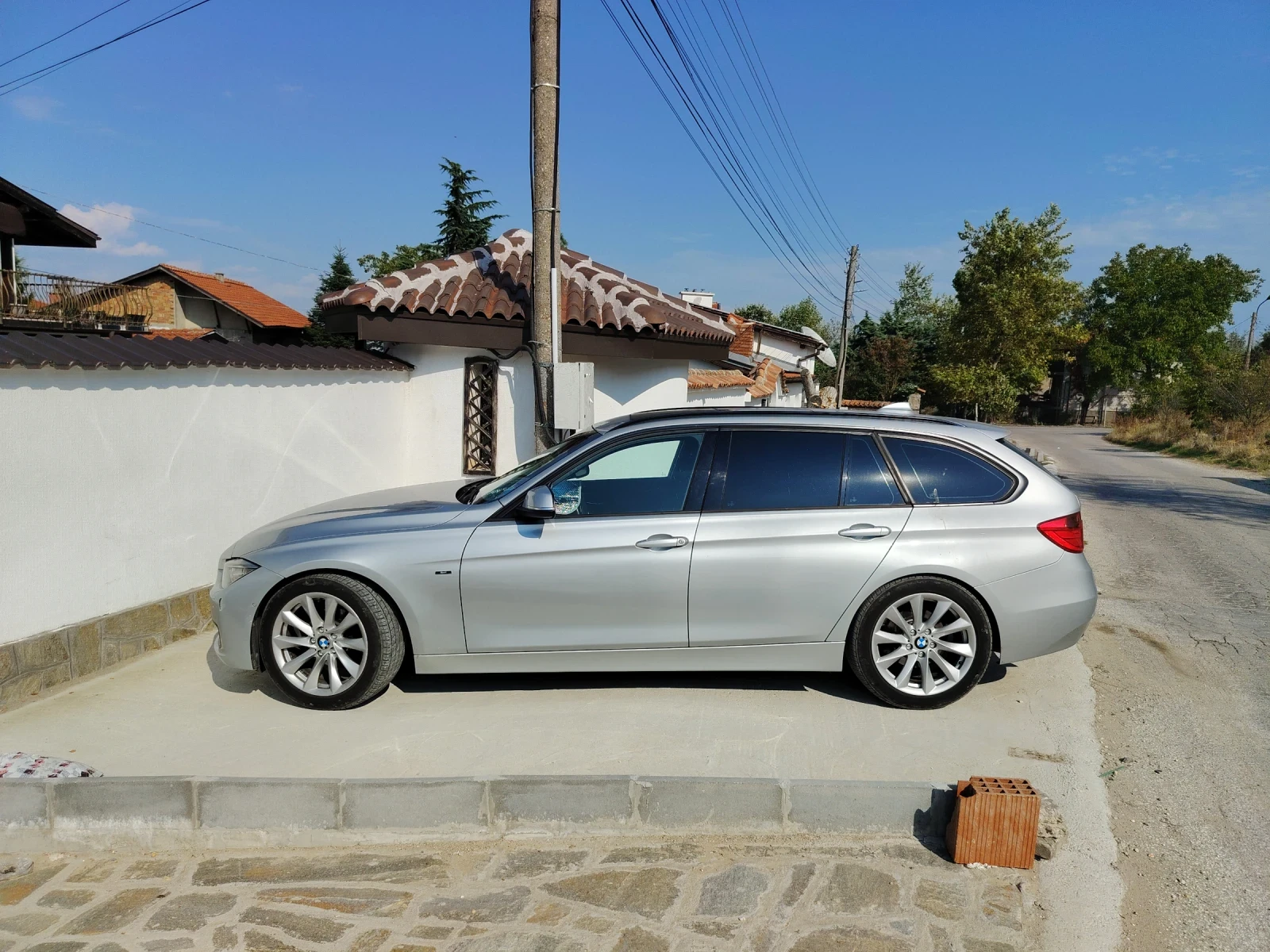 BMW 318 F31, снимка 4 - Автомобили и джипове - 56168104