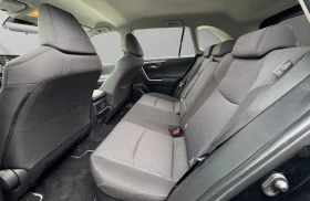 Toyota Rav4 HYBRID/218HP/RWD/360/KLESS/VCONTROL/CARPLAY/321f - 60499 лв. - 83583966 15