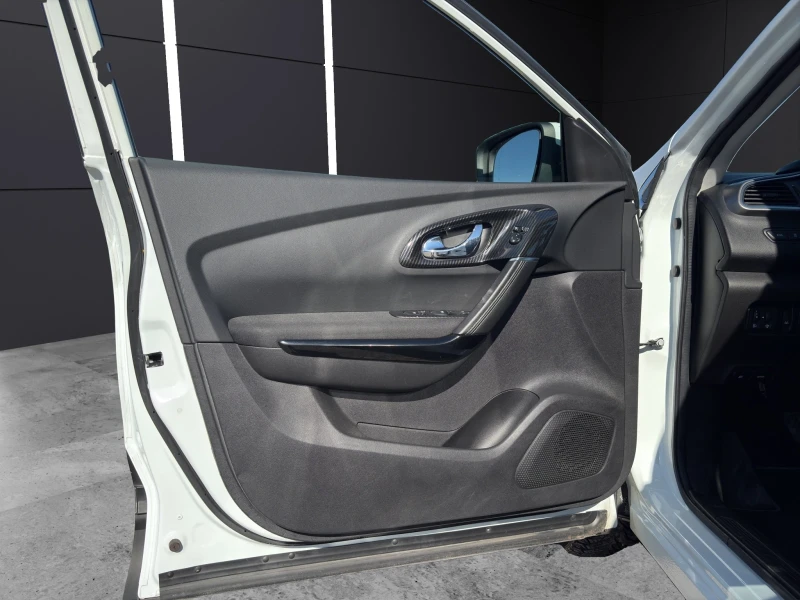 Renault Kadjar 1.6DCI* 4X4* KEYLESS* , снимка 8 - Автомобили и джипове - 51531318