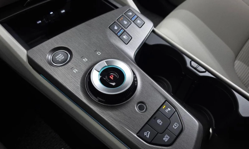 Kia Sportage Gasoline 1.6 Turbo 2WD Signature, снимка 9 - Автомобили и джипове - 51992564