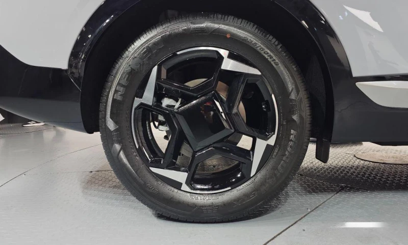 Kia Sportage Gasoline 1.6 Turbo 2WD Signature, снимка 5 - Автомобили и джипове - 51992564