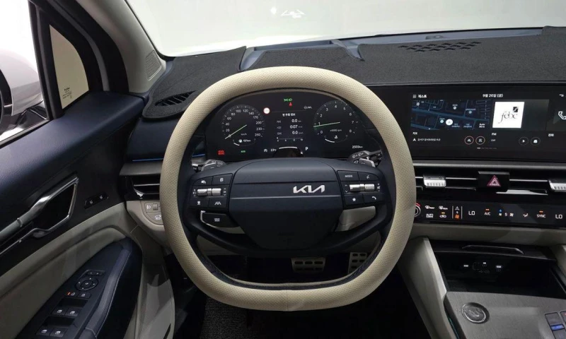 Kia Sportage Gasoline 1.6 Turbo 2WD Signature, снимка 13 - Автомобили и джипове - 51992564