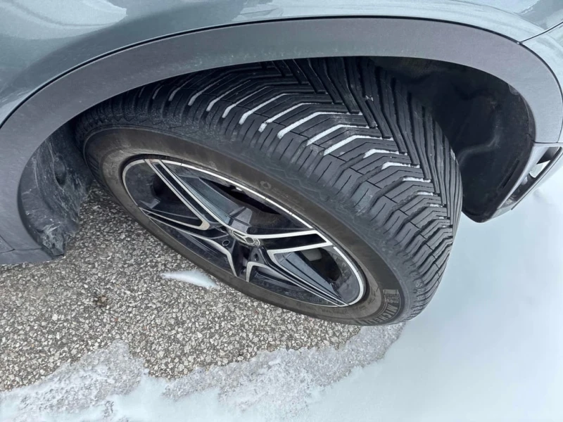 Mercedes-Benz GLC 300 2022 * CARFAX * БЕЗ ПЪРВОНАЧАЛНА ВНОСКА, снимка 6 - Автомобили и джипове - 53158552