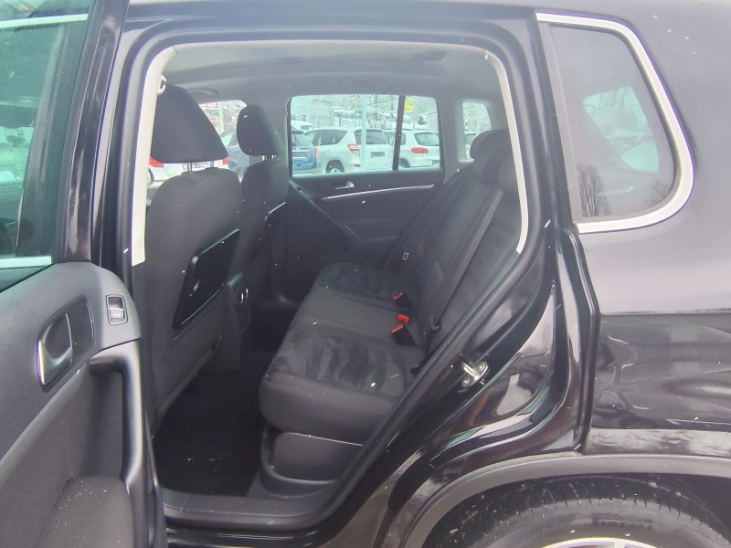 VW Tiguan 2.0TDi* EURO5B* ПАНОРАМА* KLIMATRONIK* , снимка 10 - Автомобили и джипове - 53572919