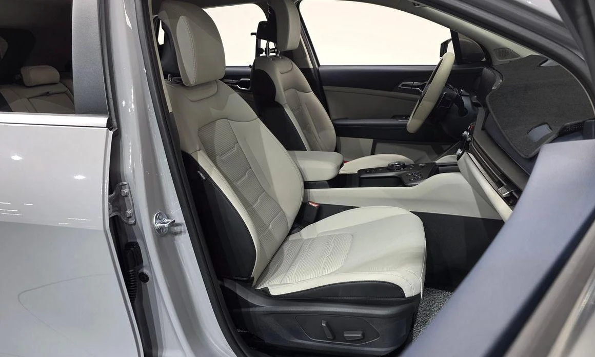 Kia Sportage Gasoline 1.6 Turbo 2WD Signature - изображение 10